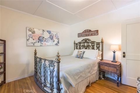 Tiny photo for 2305 Sugarloaf Drive, Agoura Hills, CA 91301 (MLS # SR26097842)