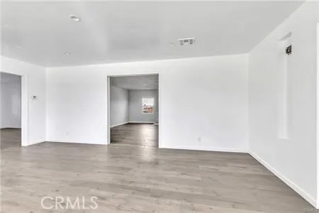 1641 W Avenue L4