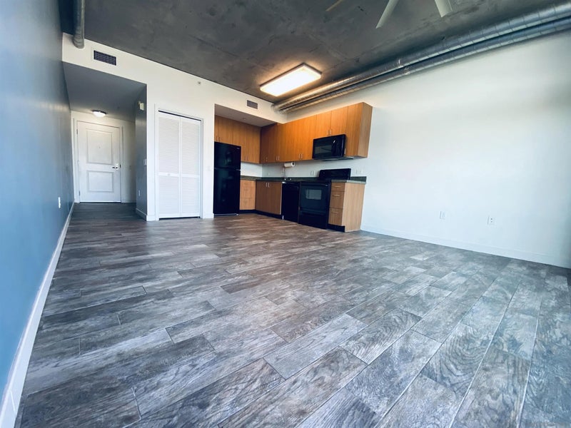 1080 Park BLVD 1209