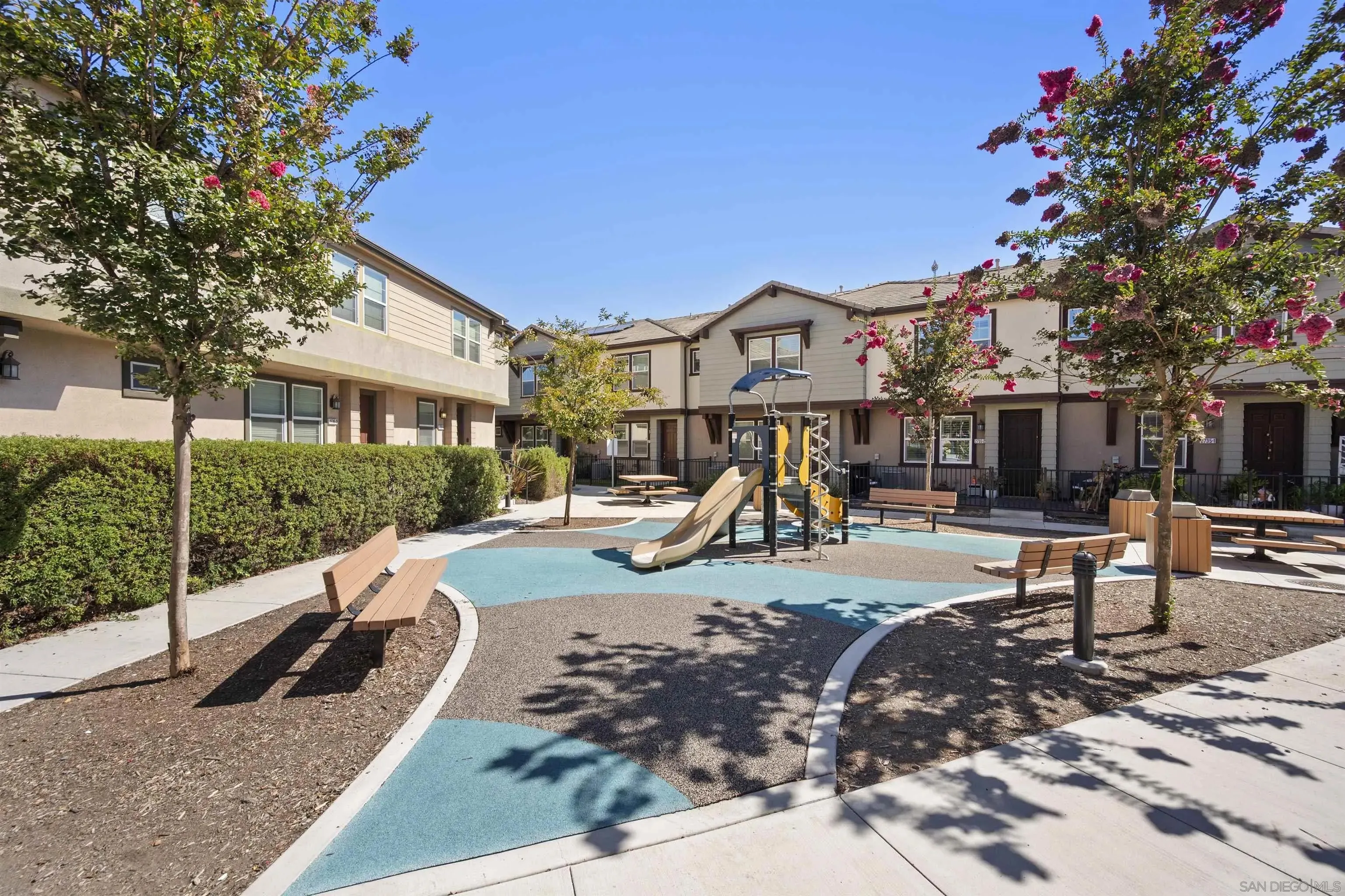 Chula Vista, California 91915, United States, 3 Bedrooms Bedrooms, ,2 BathroomsBathrooms,Residential,Active,200450