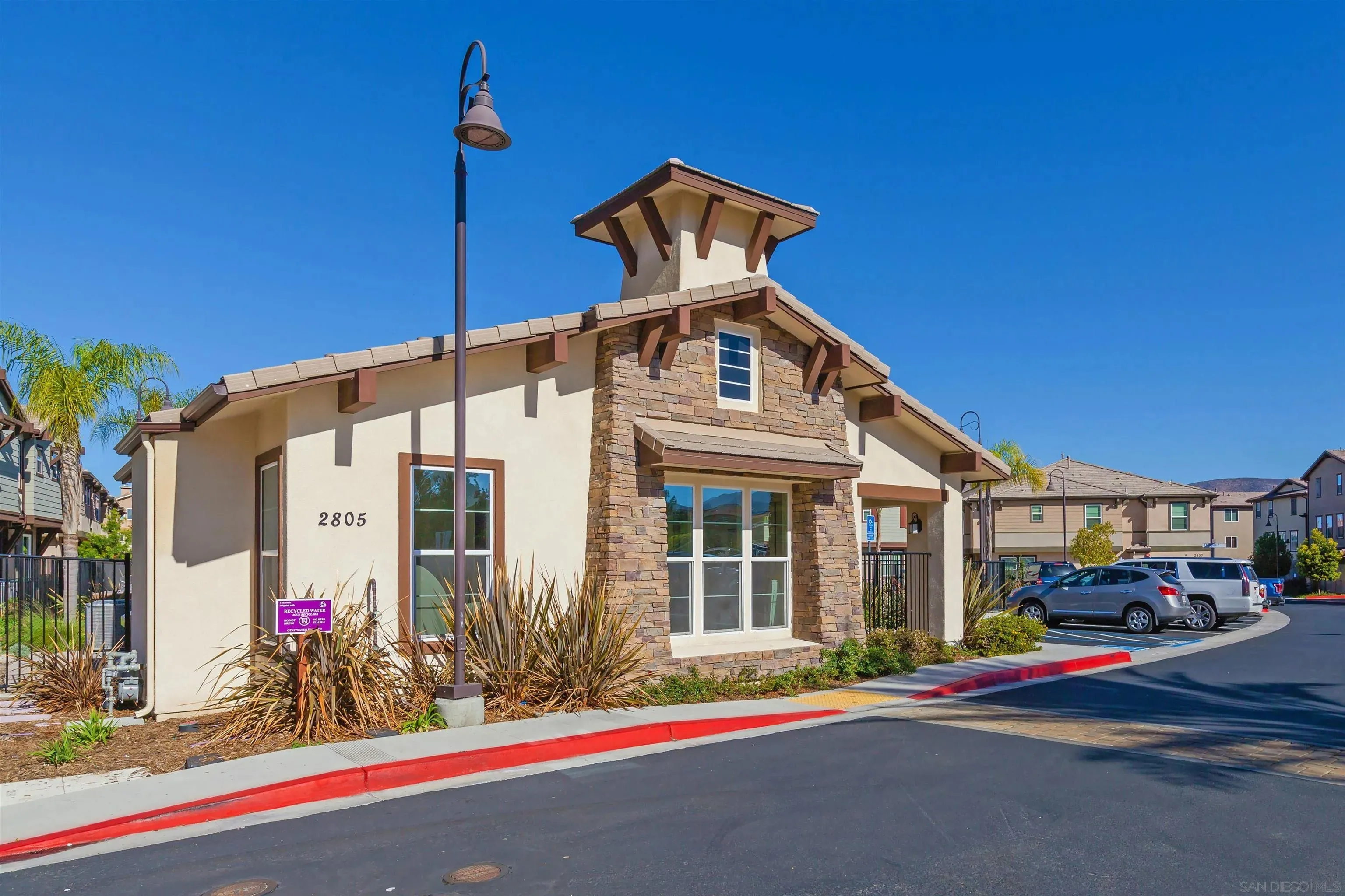 Chula Vista, California 91915, United States, 3 Bedrooms Bedrooms, ,2 BathroomsBathrooms,Residential,Active,200450