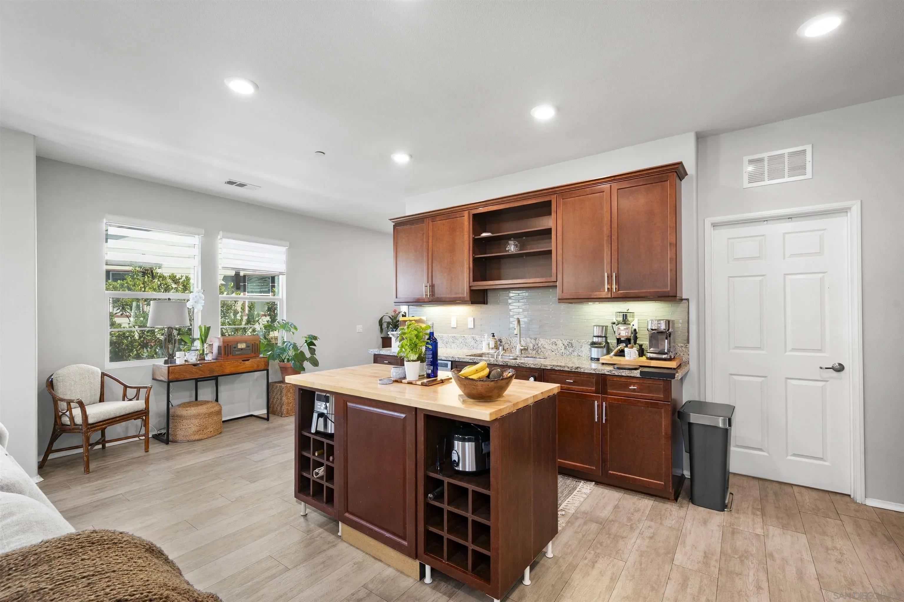 Chula Vista, California 91915, United States, 3 Bedrooms Bedrooms, ,2 BathroomsBathrooms,Residential,Active,200450