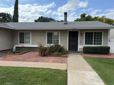 Photo of 1504 N Iris Ave, Rialto, CA 92376 (MLS # NP25243294)