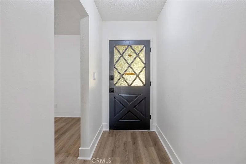 988 Laurel
