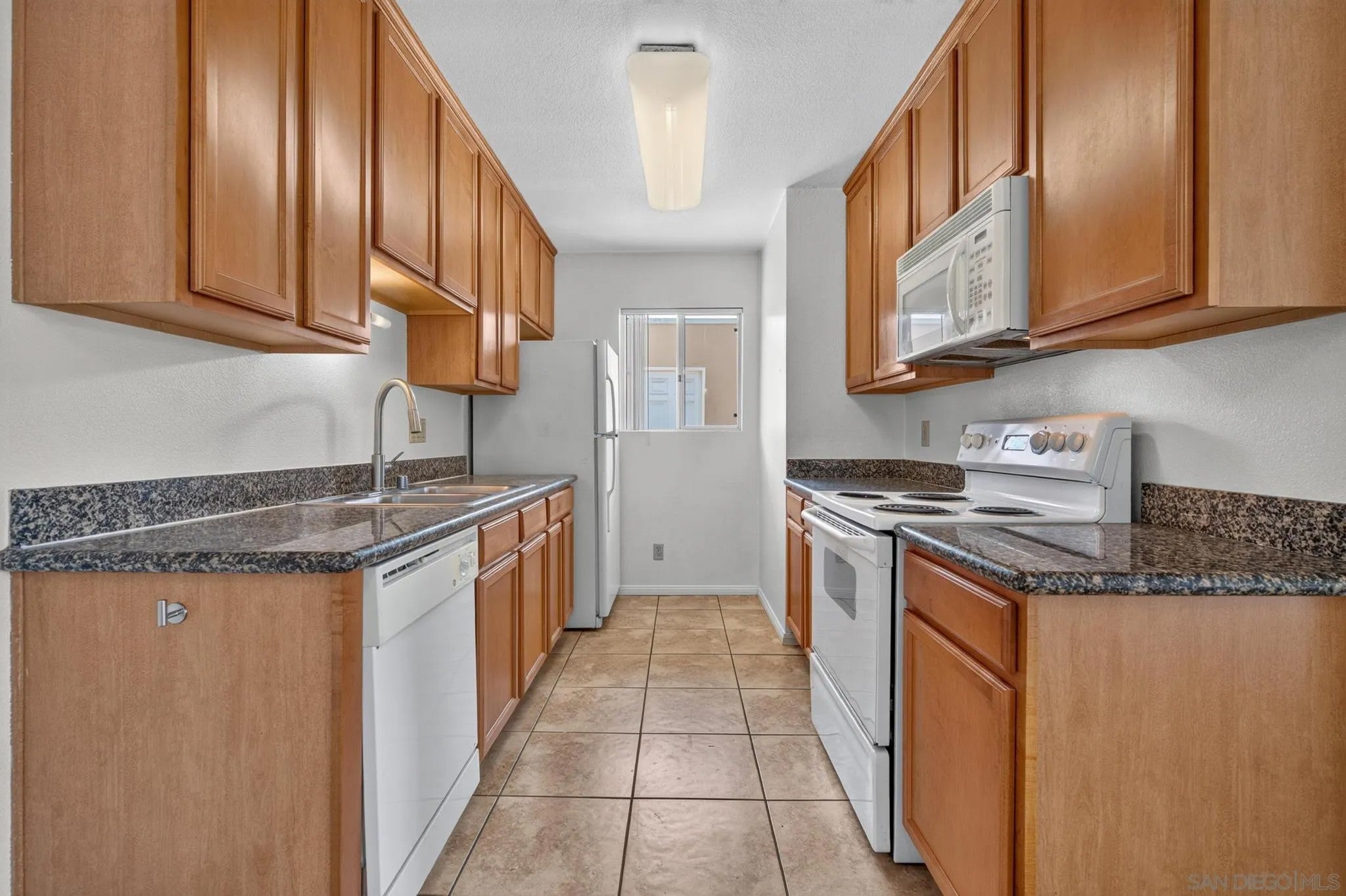 559 E Madison 110
