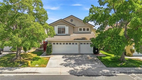 Photo of 637 Avondale DR, Corona, CA 92879 (MLS # IV26198439)
