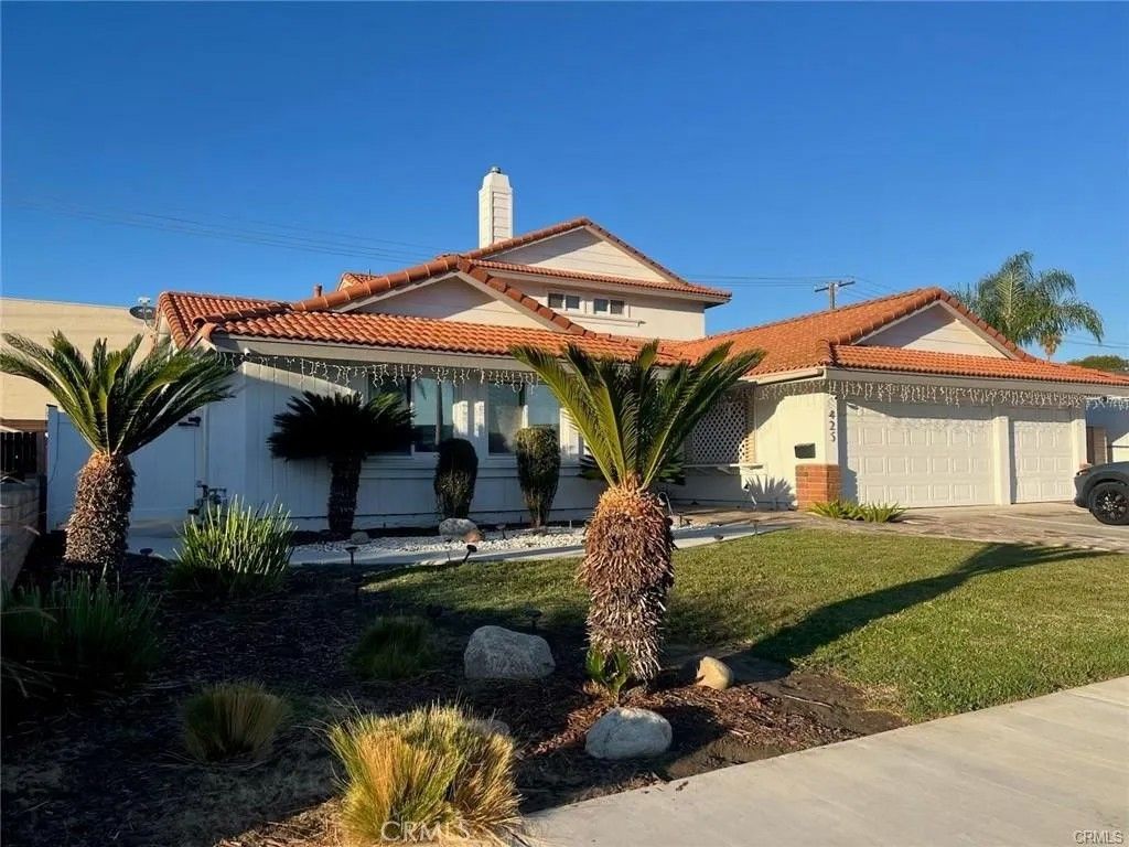 Photo of 425 Lewis Place, Placentia, CA 92870 (MLS # PW25272121)