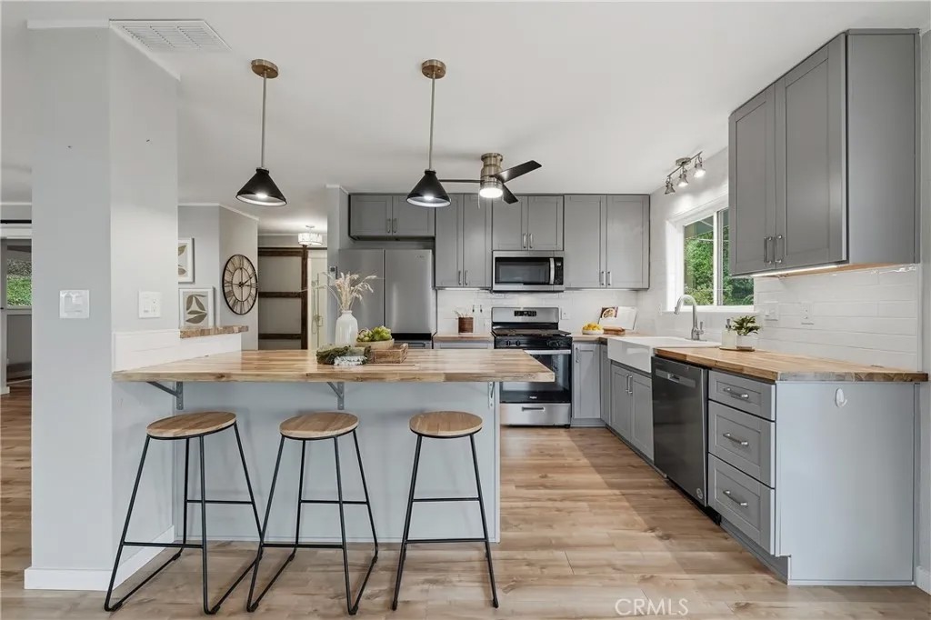 9480 Glenhaven