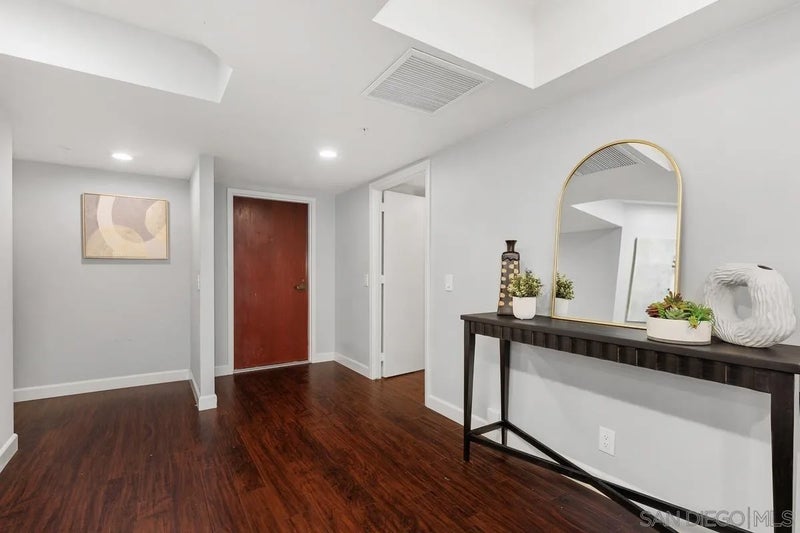 200 Harbor Dr 302