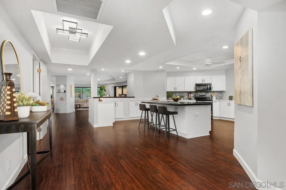 200 Harbor Dr 302