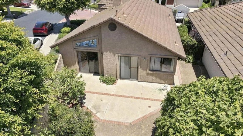 192 La Veta Drive