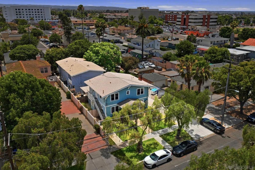 Photo of 370-372 G St, Chula Vista, CA 91910 (MLS # 260016007)