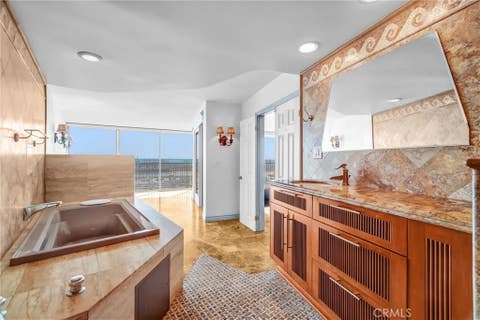 Tiny photo for 700 E Ocean Blvd #3107, Long Beach, CA 90802 (MLS # PW26049452)