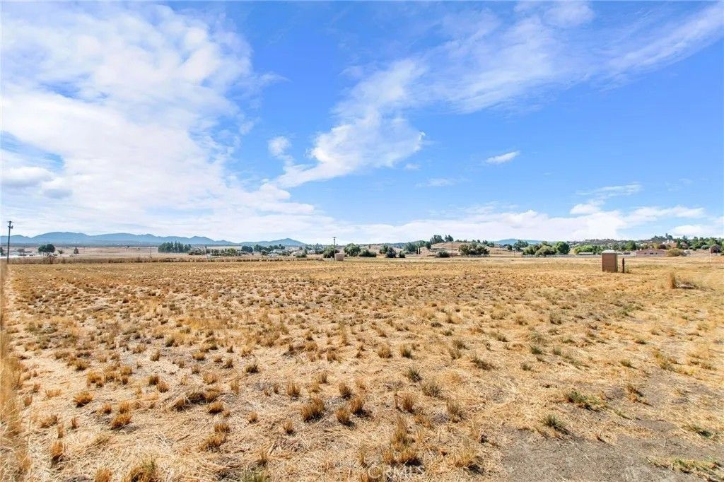 Photo of 41620 Lakefront Dr, Aguanga, CA 92536 (MLS # SW26068802)