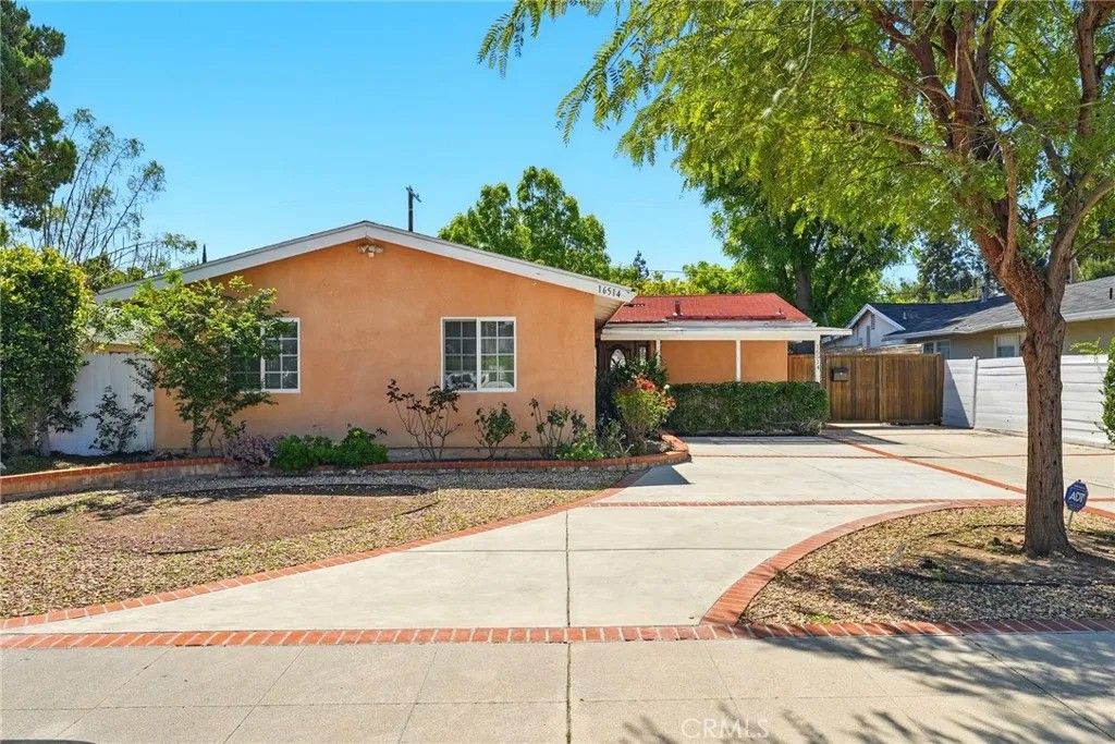 Photo of 16514 Index ST, Granada Hills, CA 91344 (MLS # SR26160750)