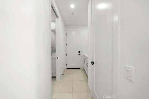 Tiny photo for 2091 Flight Way, Tustin, CA 92782 (MLS # PW25245738)