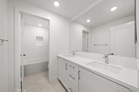 Tiny photo for 2091 Flight Way, Tustin, CA 92782 (MLS # PW25245738)
