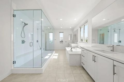 Tiny photo for 2091 Flight Way, Tustin, CA 92782 (MLS # PW25245738)