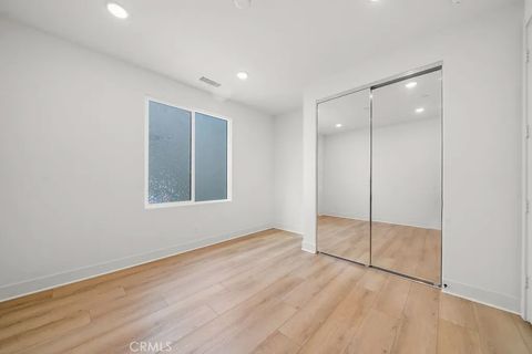 Tiny photo for 2091 Flight Way, Tustin, CA 92782 (MLS # PW25245738)