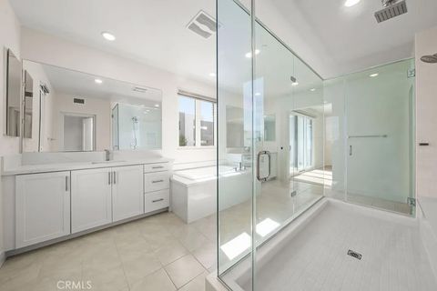 Tiny photo for 2091 Flight Way, Tustin, CA 92782 (MLS # PW25245738)