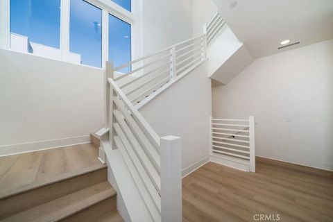 Tiny photo for 2091 Flight Way, Tustin, CA 92782 (MLS # PW25245738)