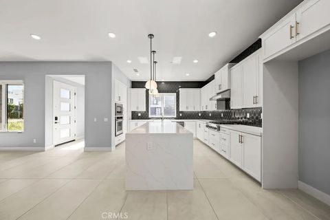 Tiny photo for 2091 Flight Way, Tustin, CA 92782 (MLS # PW25245738)