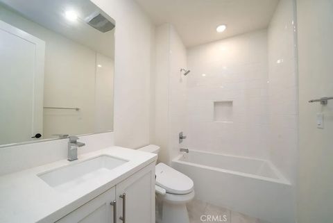 Tiny photo for 2091 Flight Way, Tustin, CA 92782 (MLS # PW25245738)