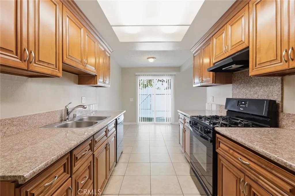 12246 Carnation A