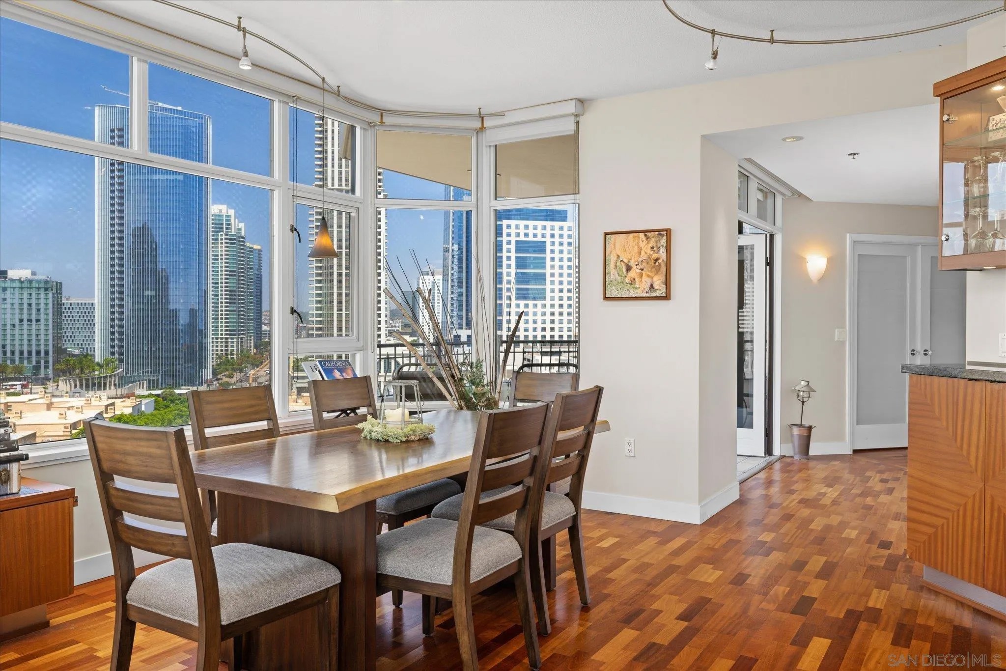 700 W Harbor 1204