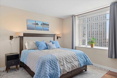 Tiny photo for 700 W Harbor #1204, San Diego, CA 92101 (MLS # 250037212)