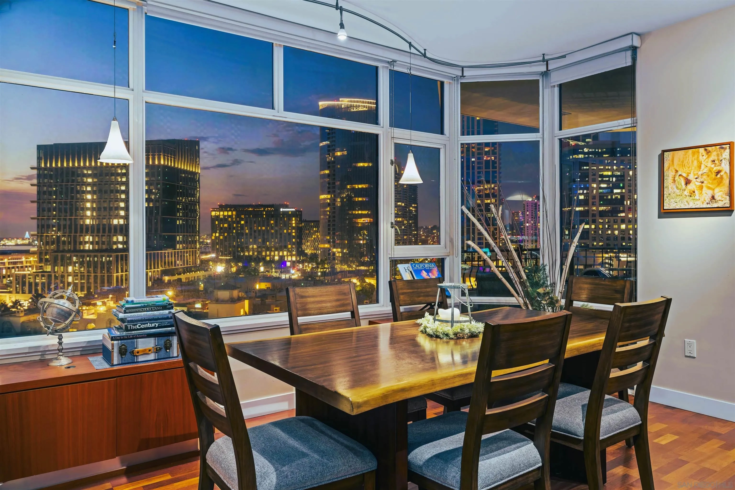 700 W Harbor 1204