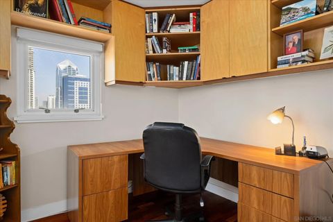 Tiny photo for 700 W Harbor #1204, San Diego, CA 92101 (MLS # 250037212)