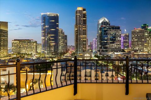 Tiny photo for 700 W Harbor #1204, San Diego, CA 92101 (MLS # 250037212)