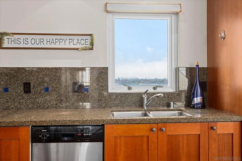 Tiny photo for 700 W Harbor #1204, San Diego, CA 92101 (MLS # 250037212)