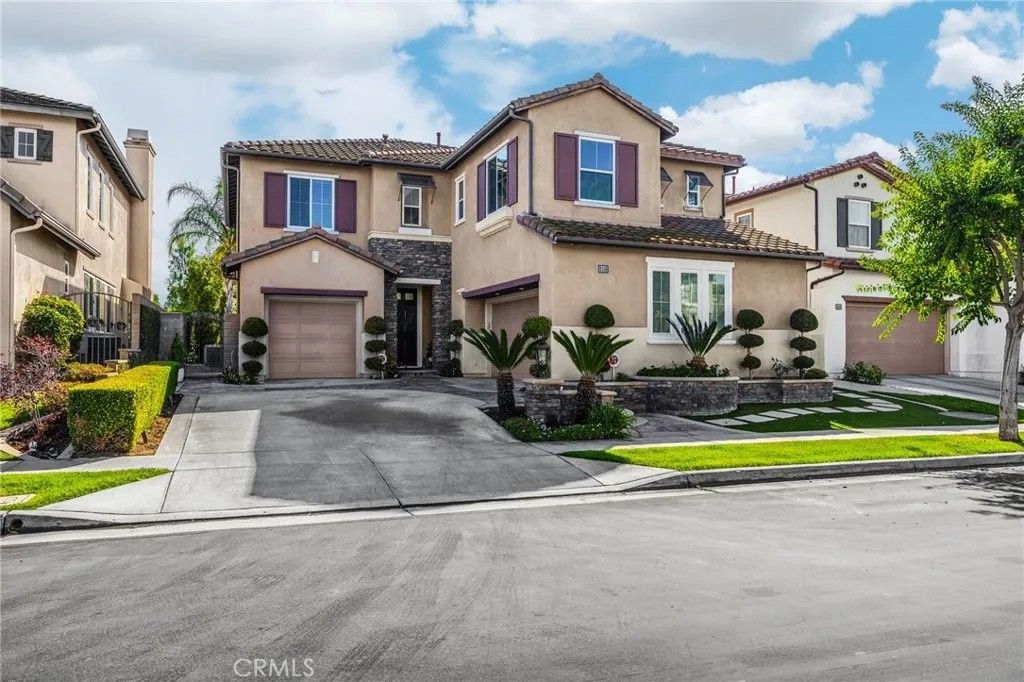 Photo of 2516 Pearblossom St, Fullerton, CA 92835 (MLS # PW26028238)