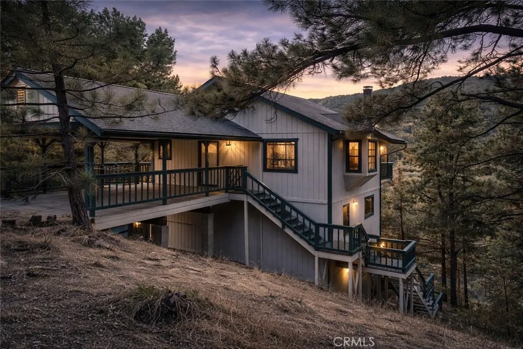 9216 Whispering Pines Road