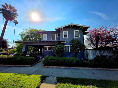 Photo of 3463 E Kerckhoff Ave, Fresno, CA 93702 (MLS # FR26060457)