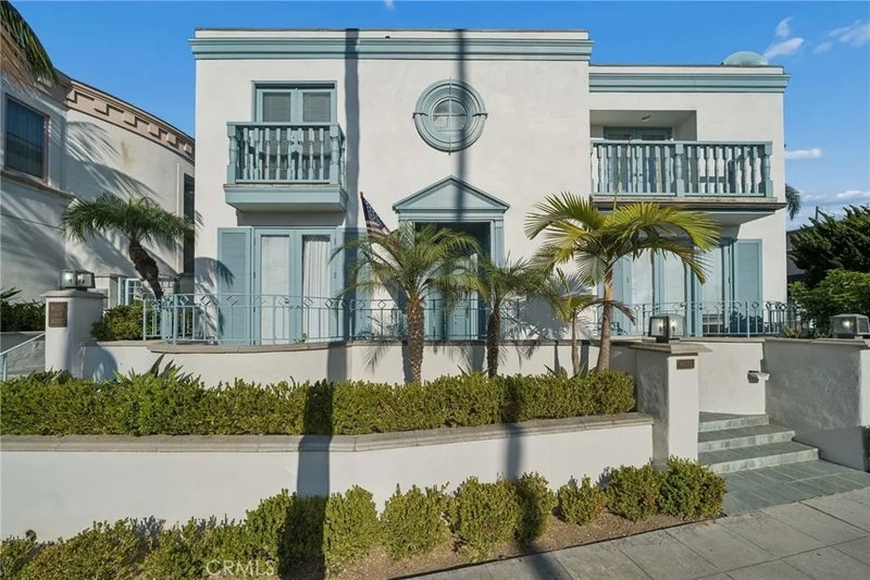 8031 Calle De La Plata