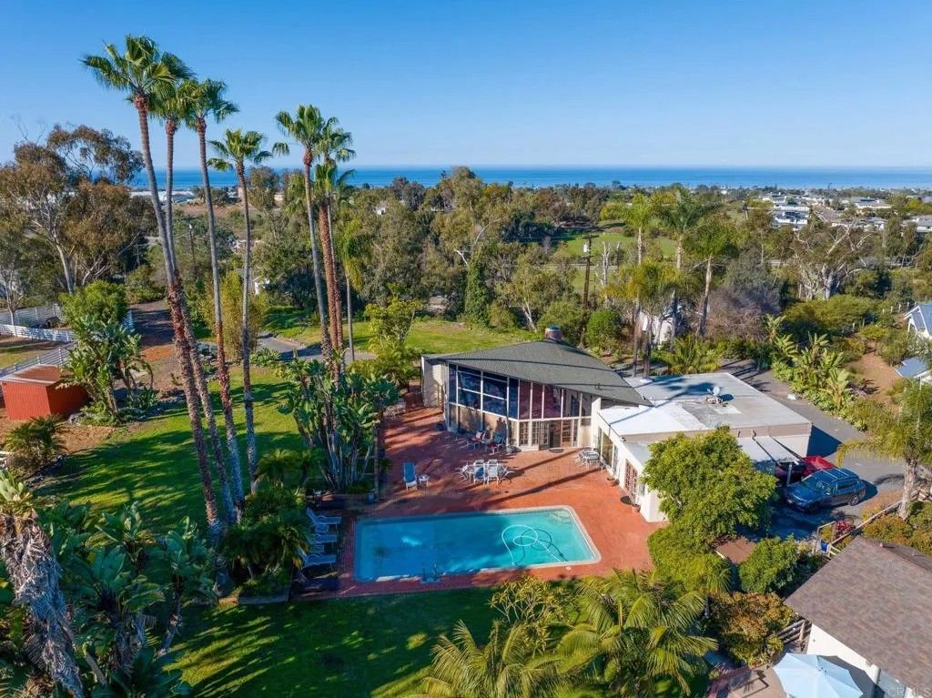 Photo of 623 Quail Gardens Lane, Encinitas, CA 92024 (MLS # NDP2500190)