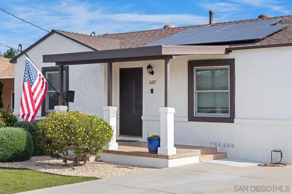 Photo of 637 Jefferson Ave, El Cajon, CA 92020 (MLS # 260002012)