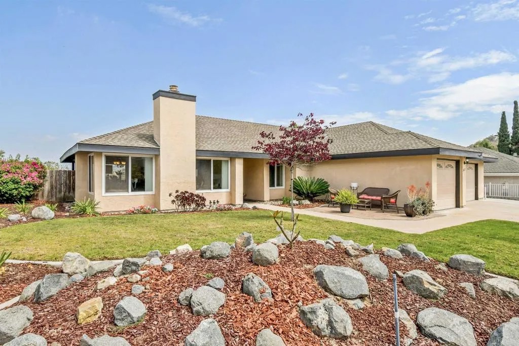 2611 Ledgetop Place
