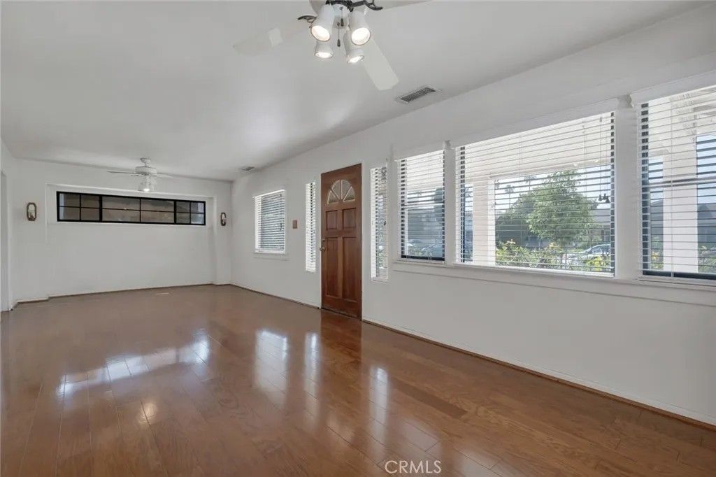 Photo of 357 Vine Street, Glendale, CA 91204 (MLS # BB26069851)