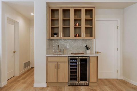 Tiny photo for 4436 Heritage Glen, San Diego, CA 92130 (MLS # 250044765)