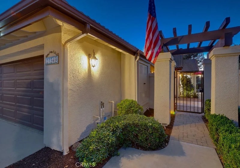 27349 Paseo Placentia