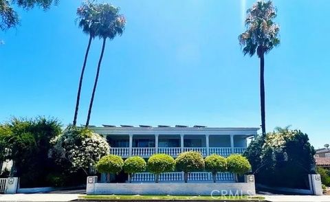 Photo of 730 Santiago Avenue, Long Beach, CA 90804 (MLS # NP25196709)