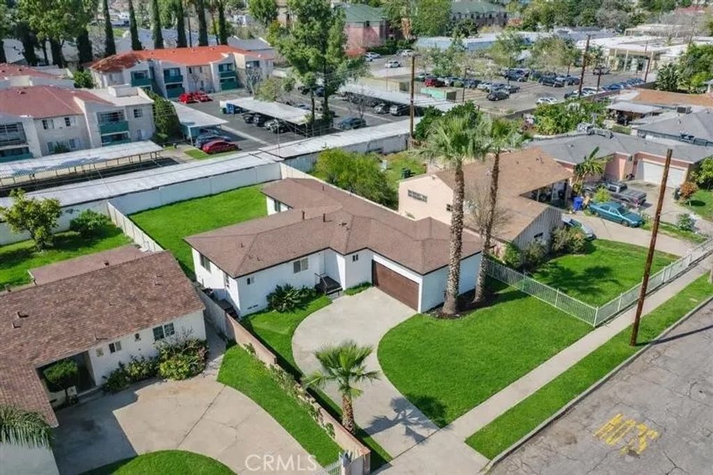 Photo of 1390 Pepper Tree Lane, San Bernardino, CA 92404 (MLS # PW26049186)