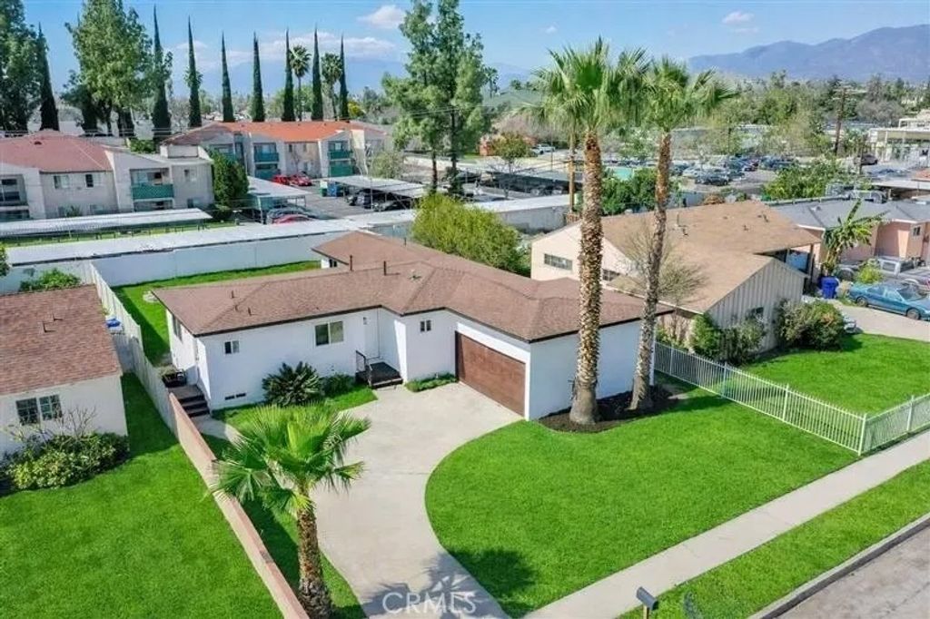 Photo of 1390 Pepper Tree Lane, San Bernardino, CA 92404 (MLS # PW26049186)