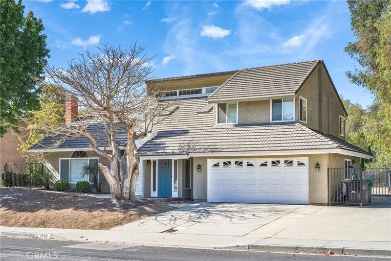 1638 Avenida Monte Vista