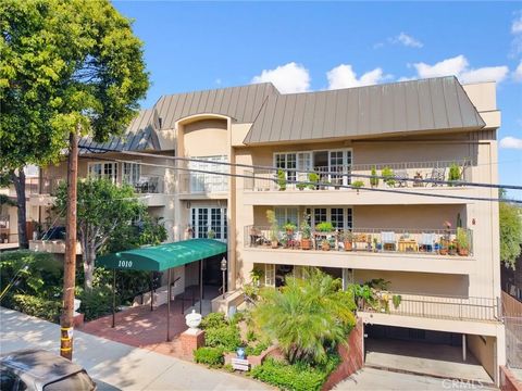 Tiny photo for 1010 Palm Avenue #207, West Hollywood, CA 90069 (MLS # WS25251760)