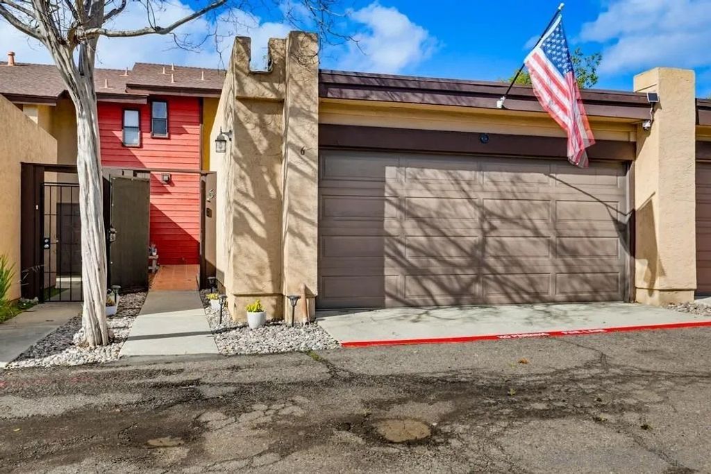 Photo of 140 E El Norte Parkway #6, Escondido, CA 92026 (MLS # 260003930)